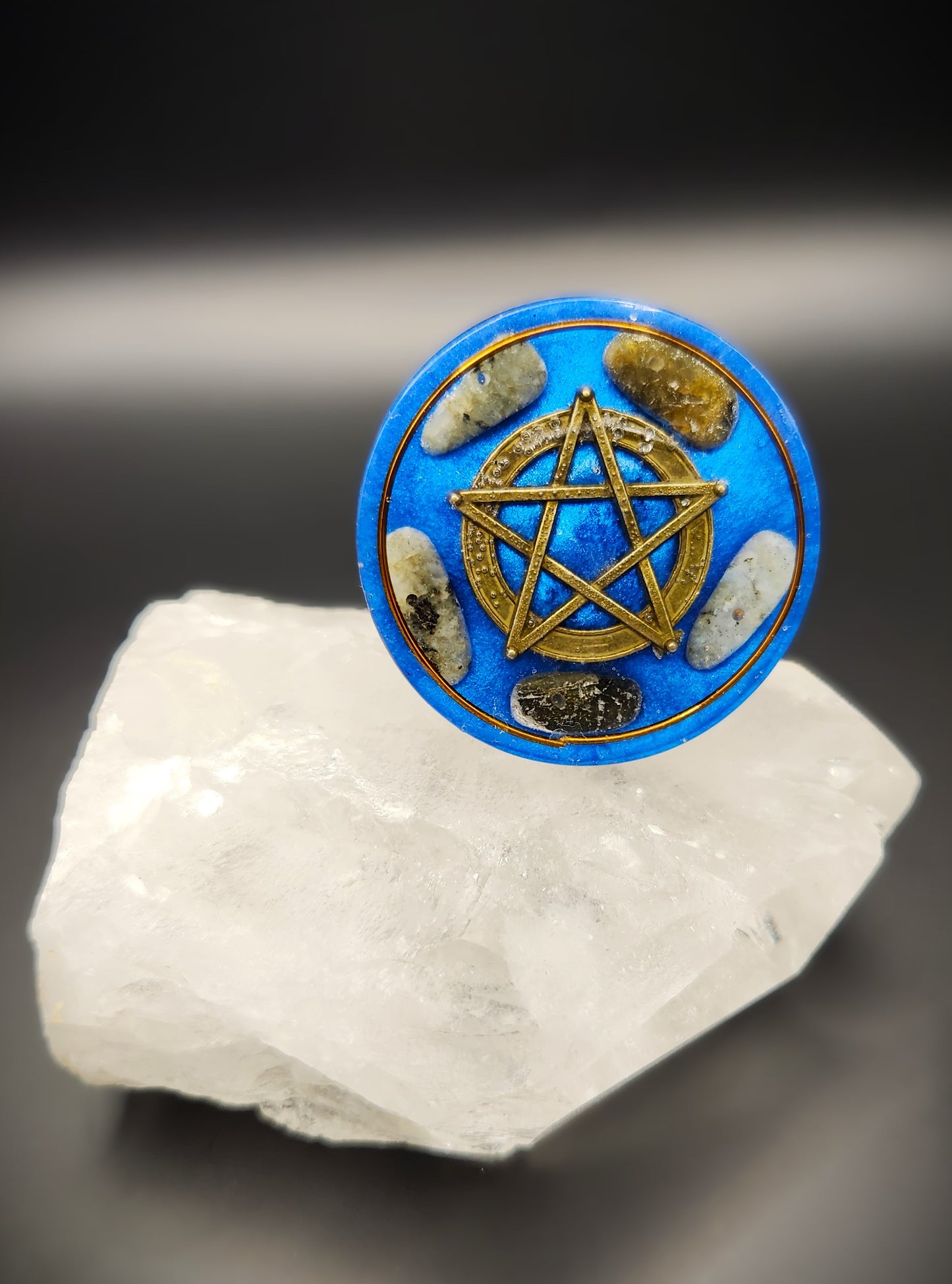 Labradorite Orgonite Phone Guardian